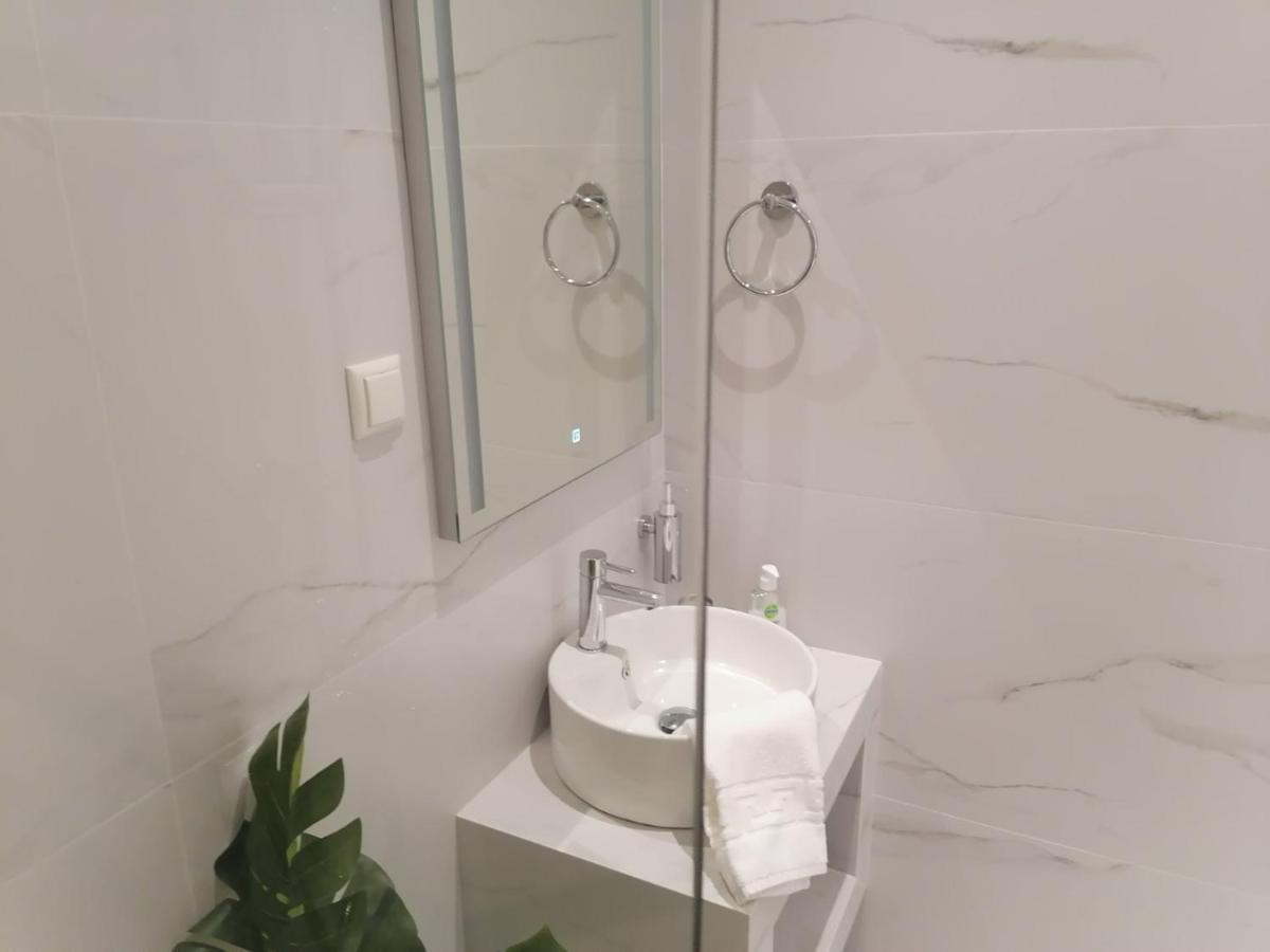The Syntagma Luxury Suite Athens Exterior photo